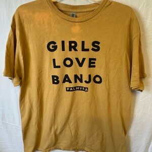 2/$20 🤩 Palmyra “Girls Love Banjo” Graphic Tee Mustard Yellow Gildan Large